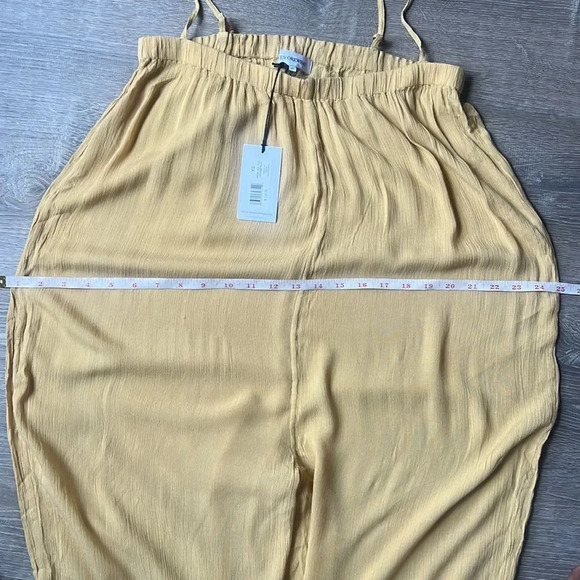 NEW we wore what wide leg pull on jumpsuit - Picture 12 of 13